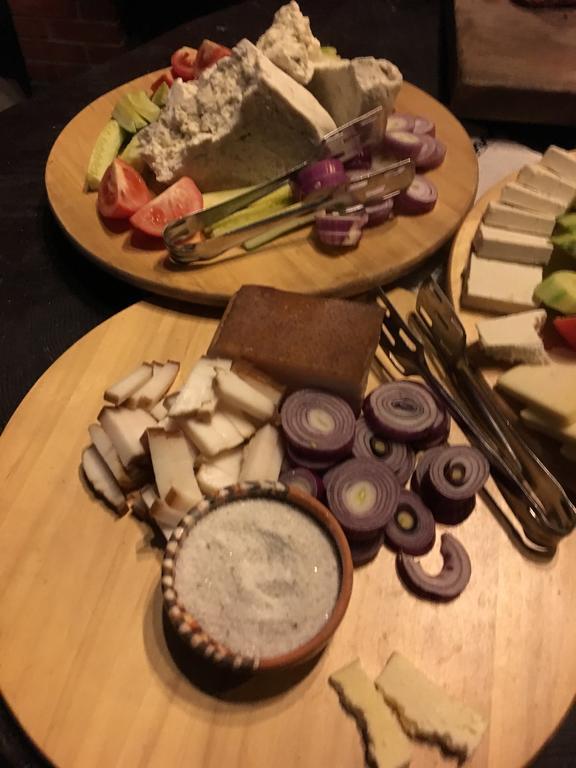 Pensiunea Vasilica Ceterasu Onceşti エクステリア 写真
