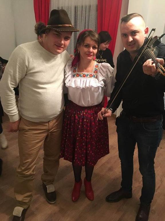 Pensiunea Vasilica Ceterasu Onceşti エクステリア 写真